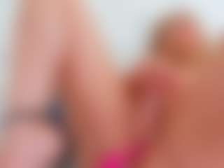 Karissia's Live Sex Cam Show