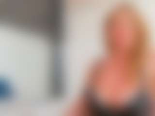 Karissia's Live Sex Cam Show