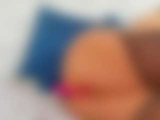 Live cam show with Karissia - White Mature on Dare Cams | netherlands