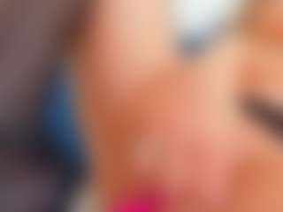 Karissia's Live Sex Cam Show