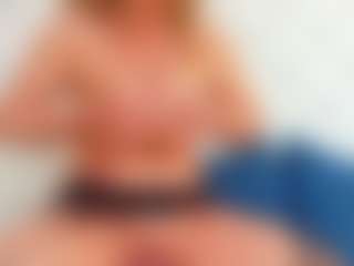 Karissia's Live Sex Cam Show