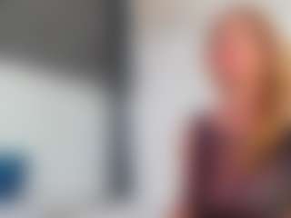 Live cam show with Karissia - Green Eyes on Camiplay Live