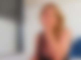 Live cam show with Karissia - Green Eyes on Fling VIP Chat