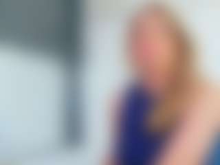 Live cam show with Karissia - Dildo on Chatstar