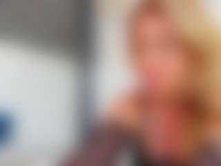 Live cam show with Karissia - Mature on Uber Horny