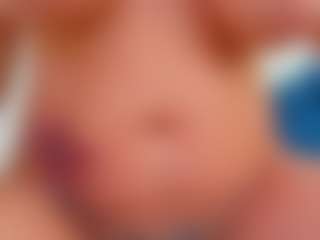 Live cam show with Karissia - MILF on Free Soda