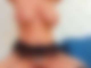 Karissia's Live Sex Cam Show