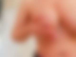 Karissia's Live Sex Cam Show