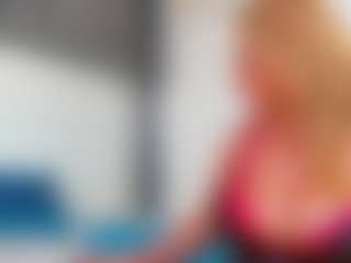 Live cam show with Karissia - Amateur Mature on SinfulBabes