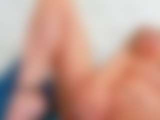 Karissia's Live Sex Cam Show