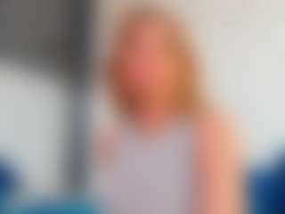 Live cam show with Karissia - Mature on Chatstar