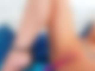 Live cam show with Karissia - Big Tits Dildo on SpunkLive