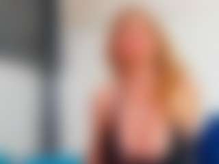 Karissia's Live Sex Cam Show