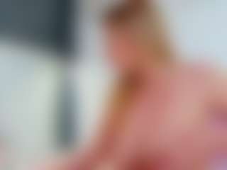Karissia's Live Sex Cam Show