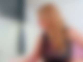 Karissia's Live Sex Cam Show