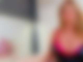 Karissia's Live Sex Cam Show