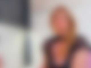Live cam show with Karissia - Sexwebcam Mature on crypto-cams