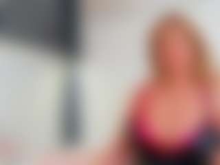 Karissia's Live Sex Cam Show