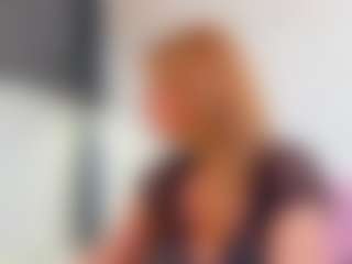 Karissia's Live Sex Cam Show