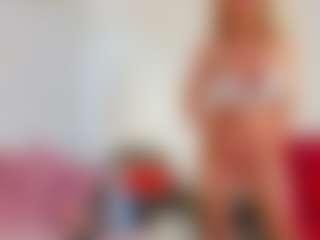 Karissia's Live Sex Cam Show