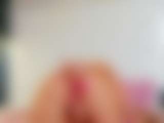 Karissia's Live Sex Cam Show