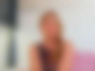 Live cam show with Karissia - Big Tits Mature on Strip Flash - Live Sex Shows