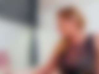 Live cam show with Karissia - Tittyfuck on liverealitysex.com