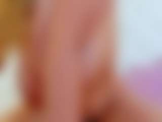 Karissia's Live Sex Cam Show