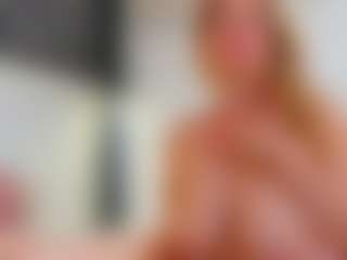 Karissia's Live Sex Cam Show