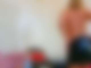 Karissia's Live Sex Cam Show