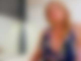 Karissia's Live Sex Cam Show