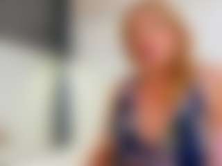 Karissia's Live Sex Cam Show