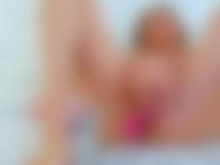 Live cam show with Karissia - Public Mature on ObeyMaria
