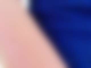 Live cam show with Karissia - Public Mature on dropp.cam