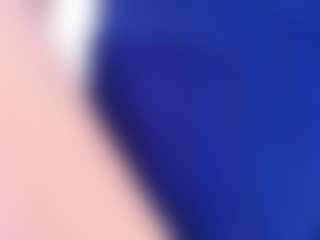 Live cam show with Karissia - Public on luckytryst.com