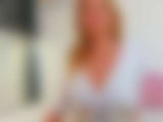 Live cam show with Karissia - Mature Middle Aged on EXY