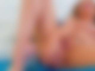 Live cam show with Karissia - Blonde Hair Middle Aged on Gym Cam Girls