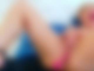 Live cam show with Karissia - HD on StripNow