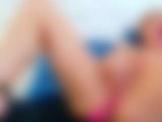 Karissia's Live Sex Cam Show