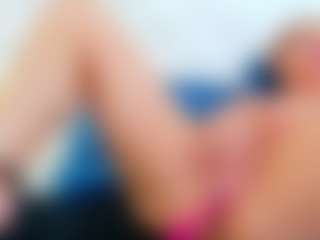 Karissia's Live Sex Cam Show
