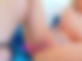 Karissia's Live Sex Cam Show