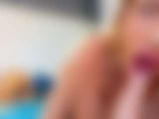 Karissia's Live Sex Cam Show