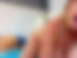 Karissia's Live Sex Cam Show