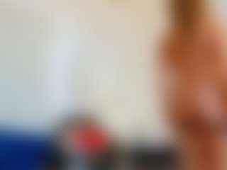Karissia's Live Sex Cam Show