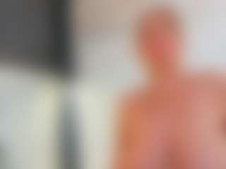 Live cam show with Karissia - BBW on SmokeAndPoke