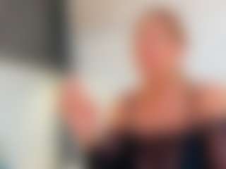 Karissia's Live Sex Cam Show