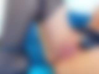 Live cam show with Karissia - BBW Shaved Pussy on Camming Site