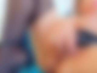 Karissia's Live Sex Cam Show