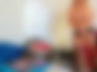 Live cam show with Karissia - Tease MILF on Hubzter Live