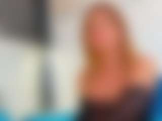 Live cam show with Karissia - Big Tits MILF on TeamSkeetLive